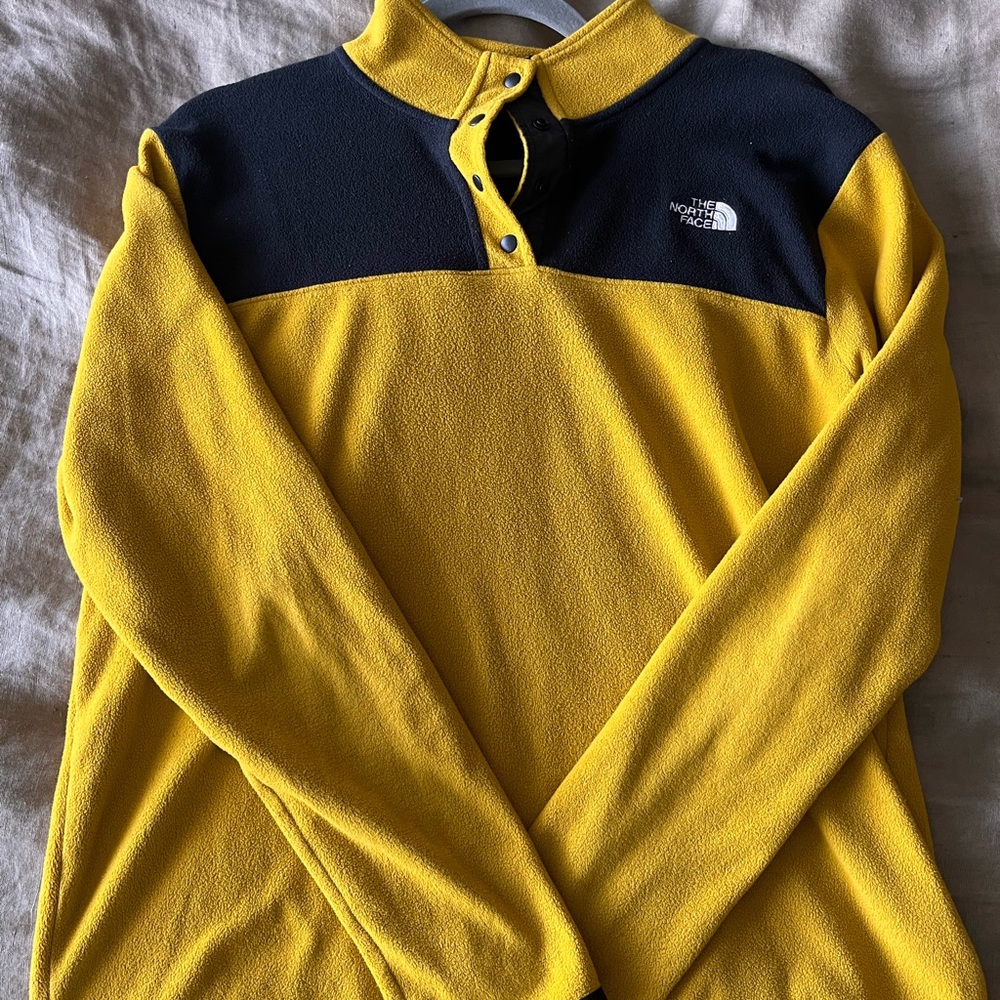 The North Face womens's Yellow and Black Sweater